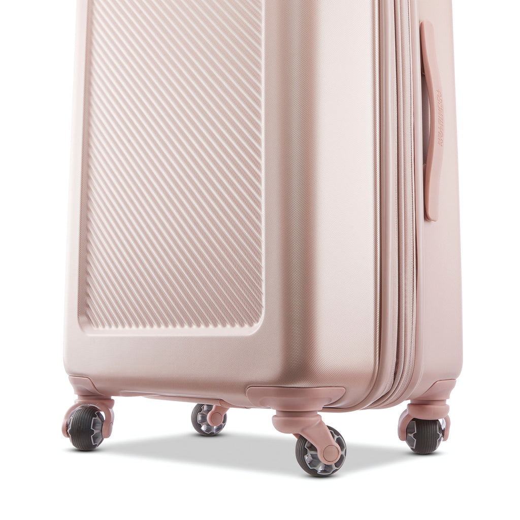 Ikon 20" Hardside Spinner Luggage, Pink