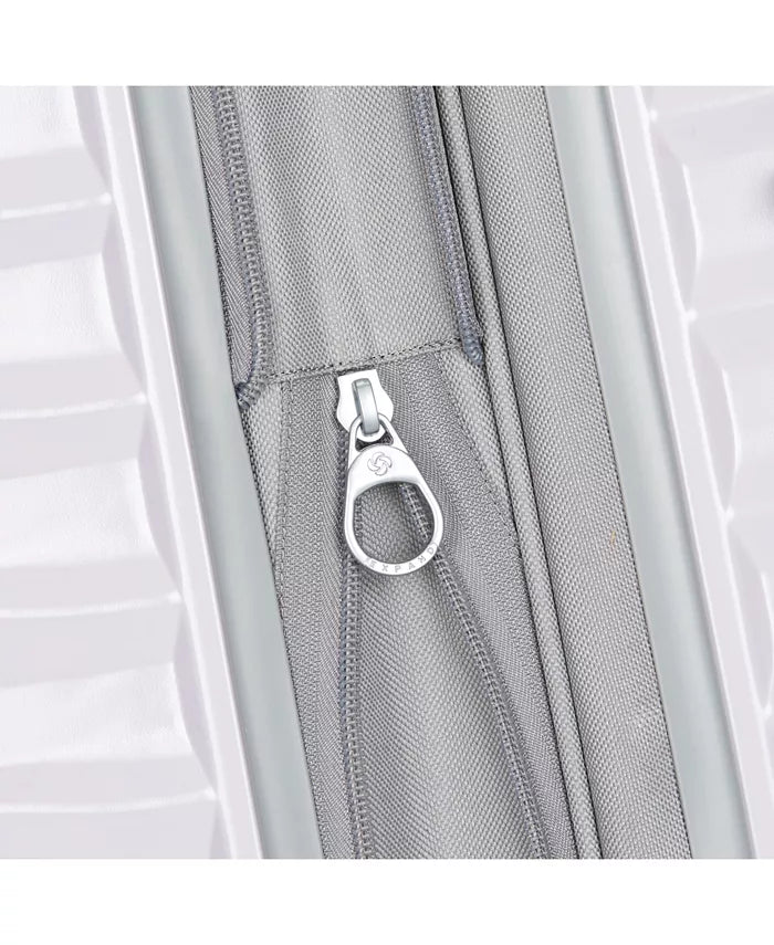 Samsonite 29 Inch Checked Luggage with Spinner Wheels & TSA Lock - Top Travels